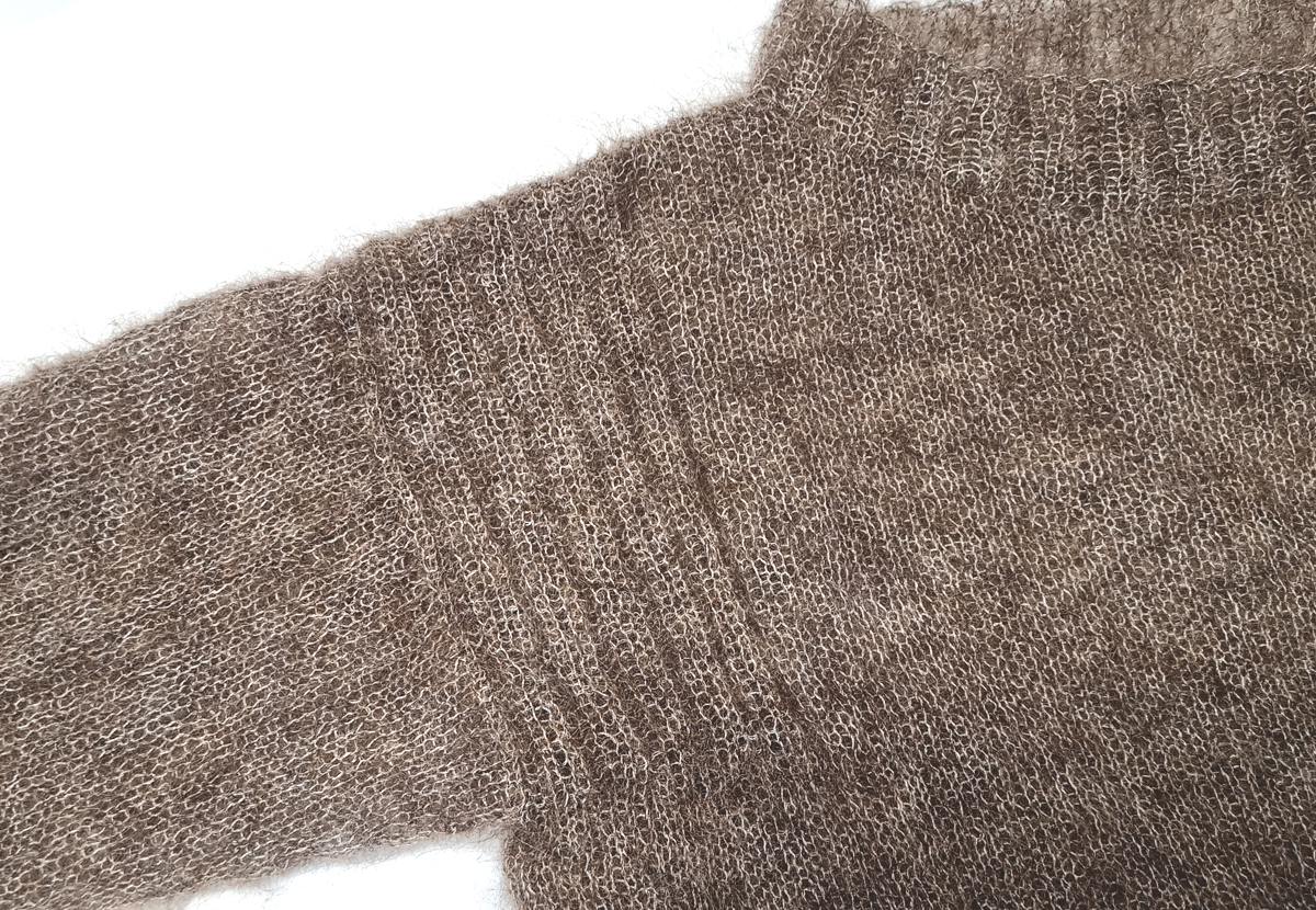 Detailansicht Pullover Clea