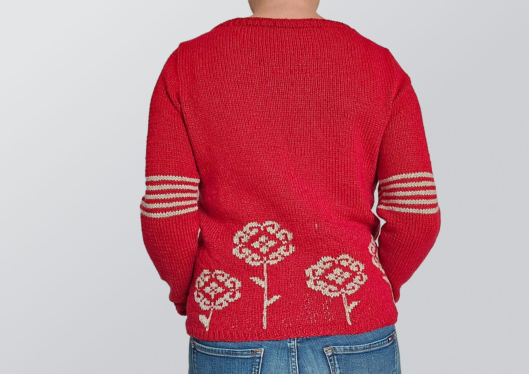 Rückansicht des Pullovers Jule