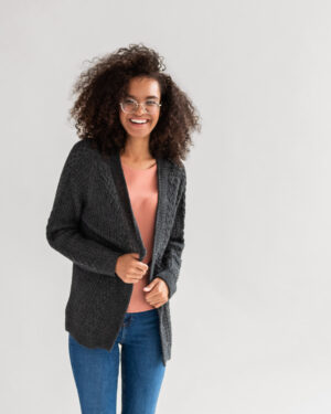 Vorderansicht Strickjacke Stina
