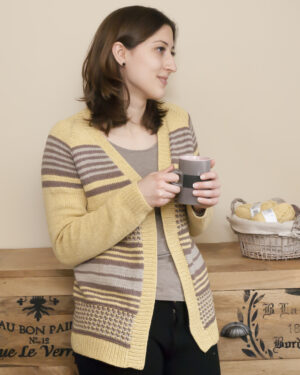 Vorderansicht Strickjacke Clara