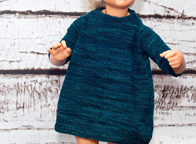 Detailansicht der Vorderseite des Babykleids Emma