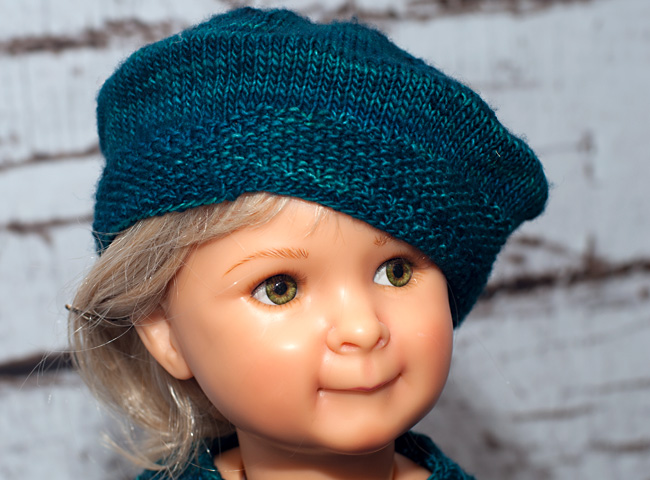 Nahaufnahme der Baby-Baskenmütze Emma