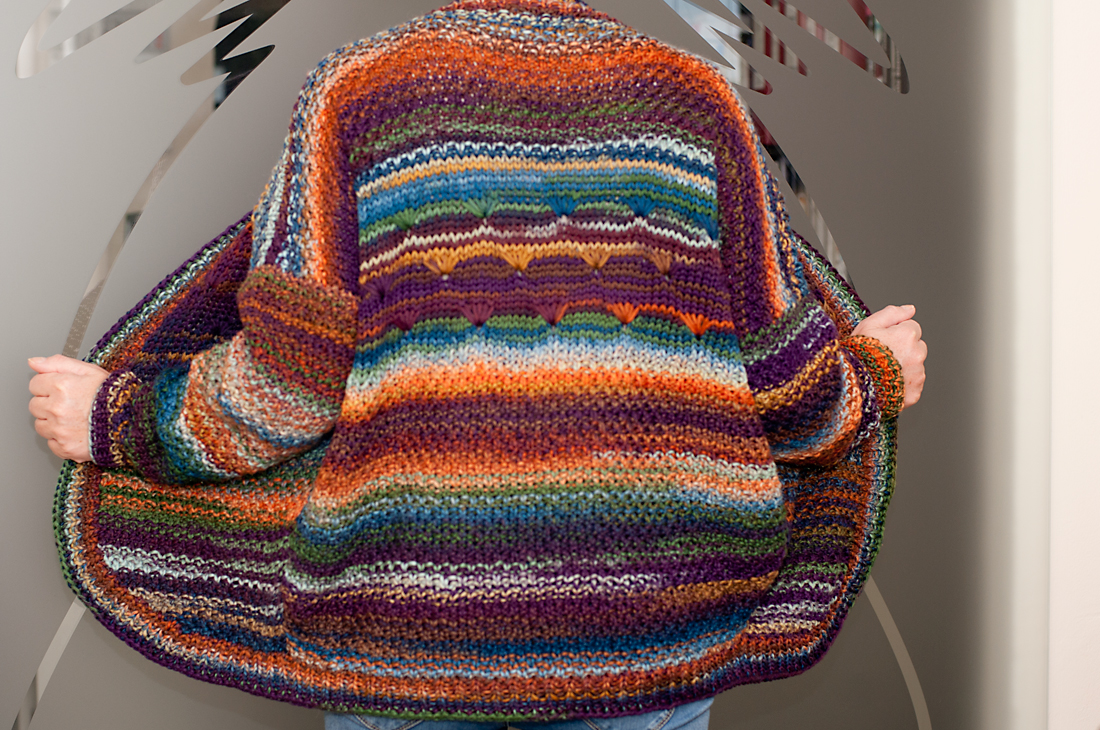 Rückansicht Strickjacke Nastja