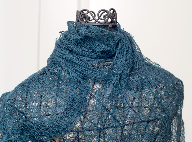 Wrapping beim Lacetuch Odile